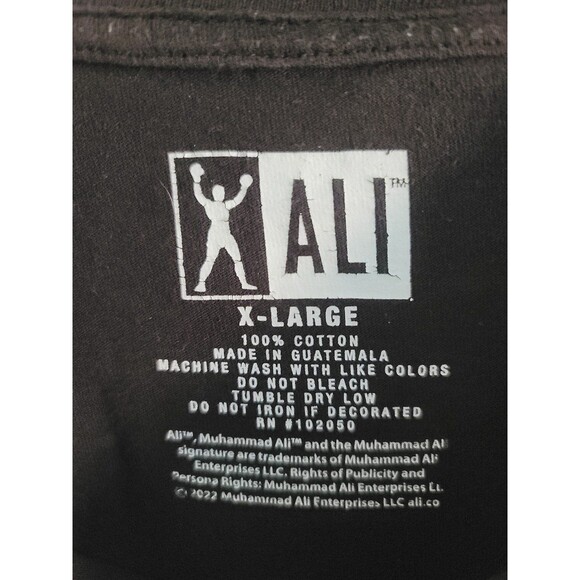 Muhammad Ali Short Sleeve Graphic T-Shirt - Picture 3 of 8